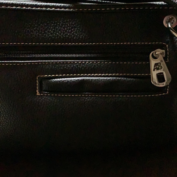 - Montana West Black Diamond Handbag and Wallet Set - Picture 12 of 16